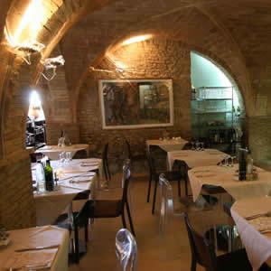 L'interno del ristorante / The restaurant inside / Innenrestaurant  - Le Vecchie Mura